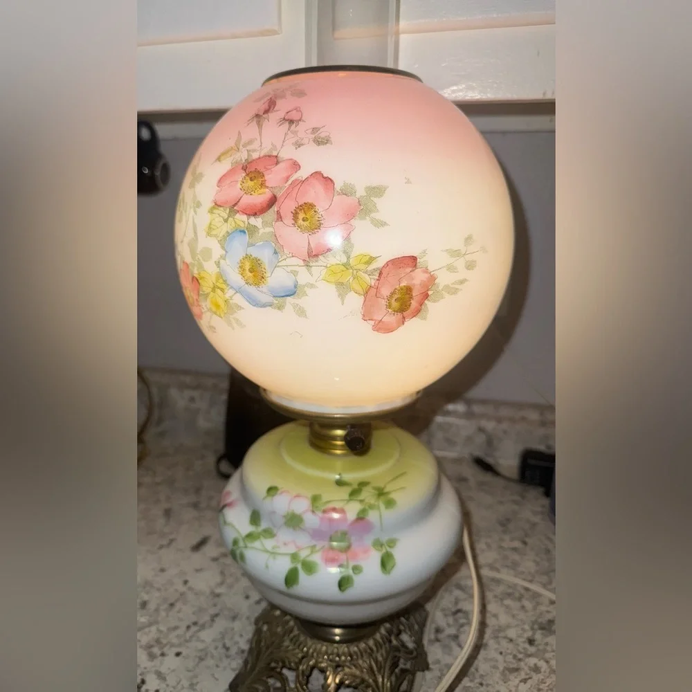 Beautiful Vintage lamp!